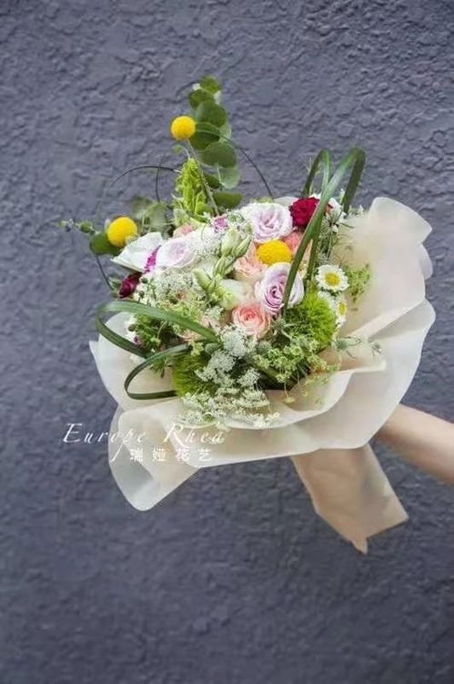 想开花店怎么入手