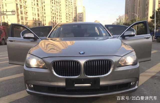 白汽车多少万