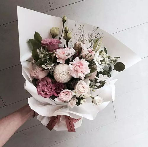情人节送女友什么花
