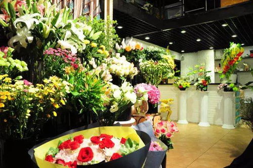 开花店挣钱吗
