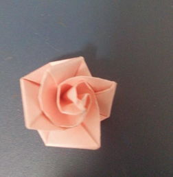 简单玫瑰花折纸教程